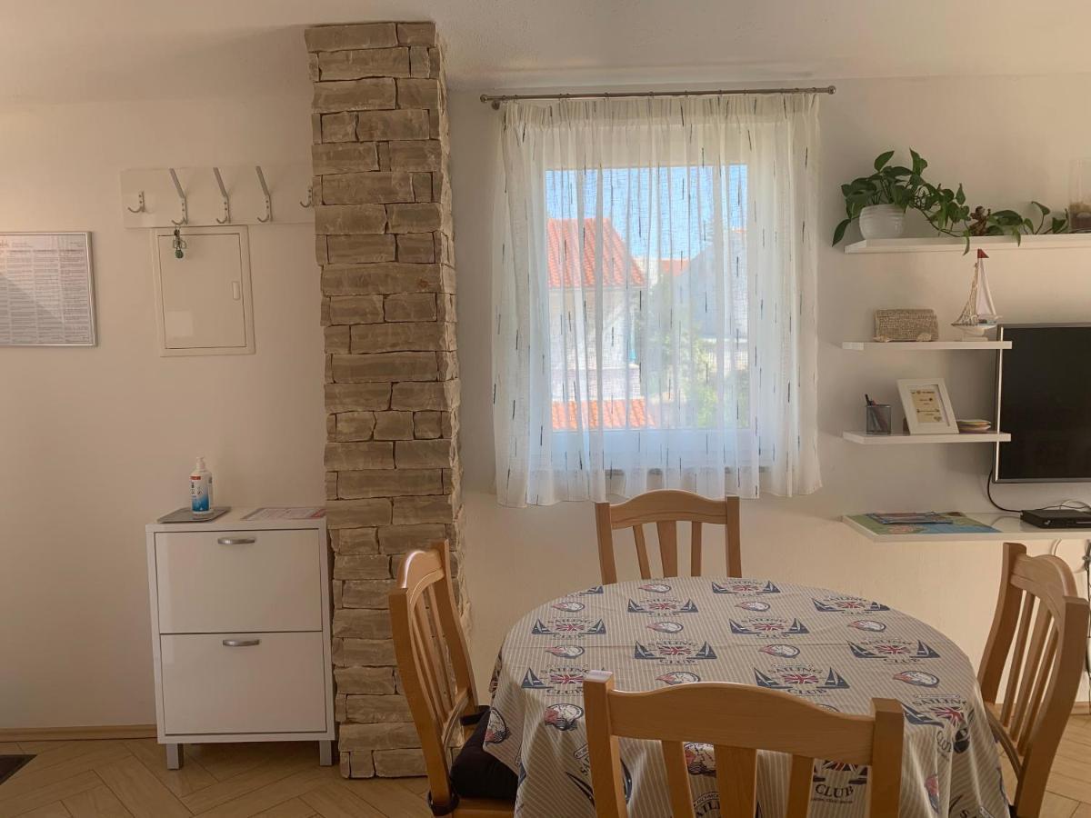 Apartment Klara Krk Town Zewnętrze zdjęcie
